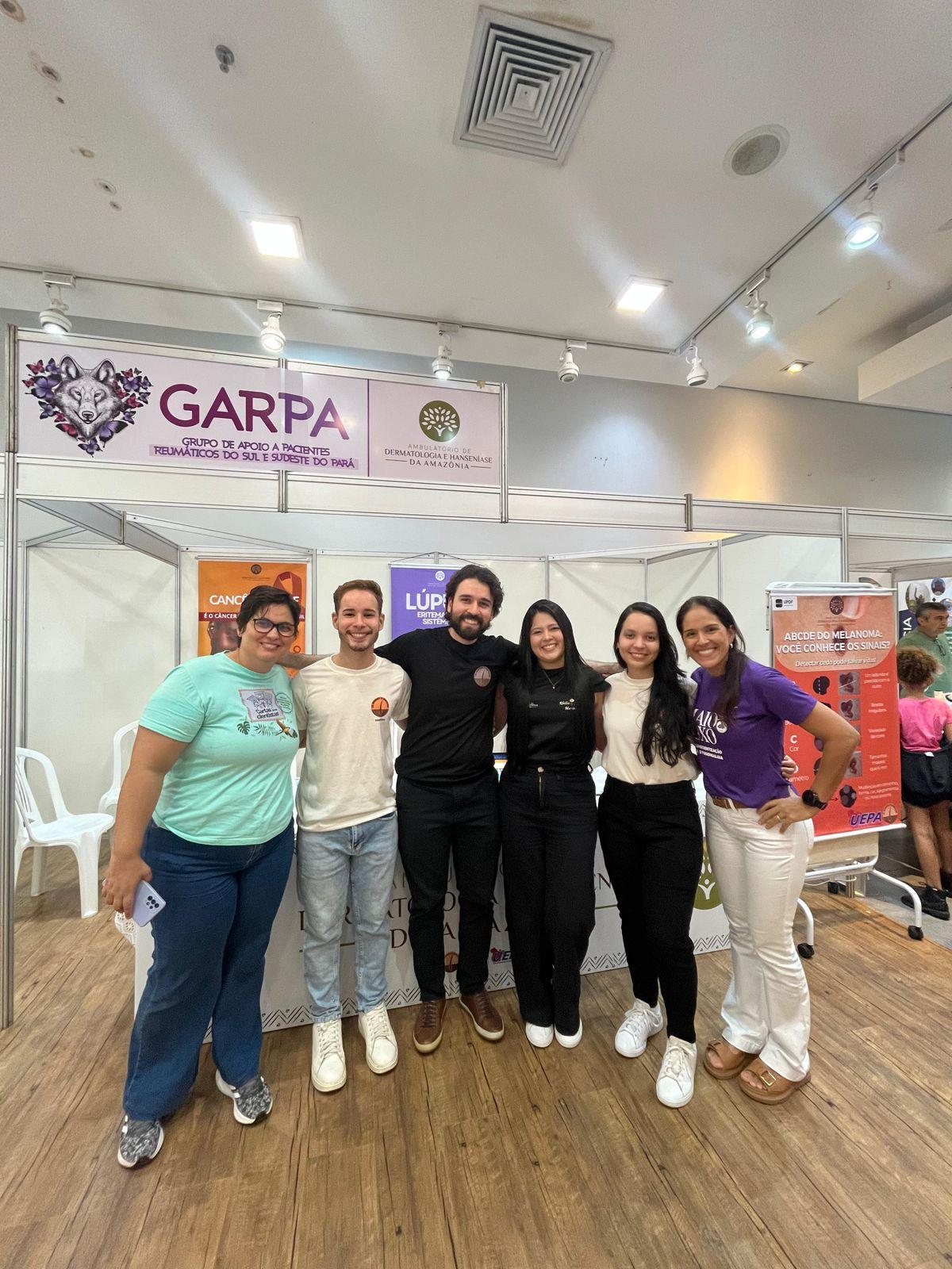 Equipe do ADHAM em ação de extensão do projeto Cartas ao Cientista, em parceria com GRUPO de Pacientes Reumáticos do Pará - GARPA
